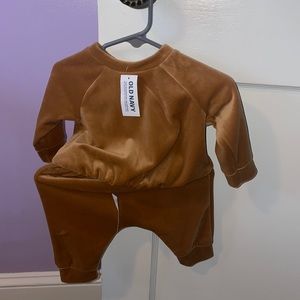 Kids sweatsuit